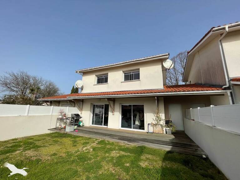 Contemporaine de 5 pièces principales — photo 1