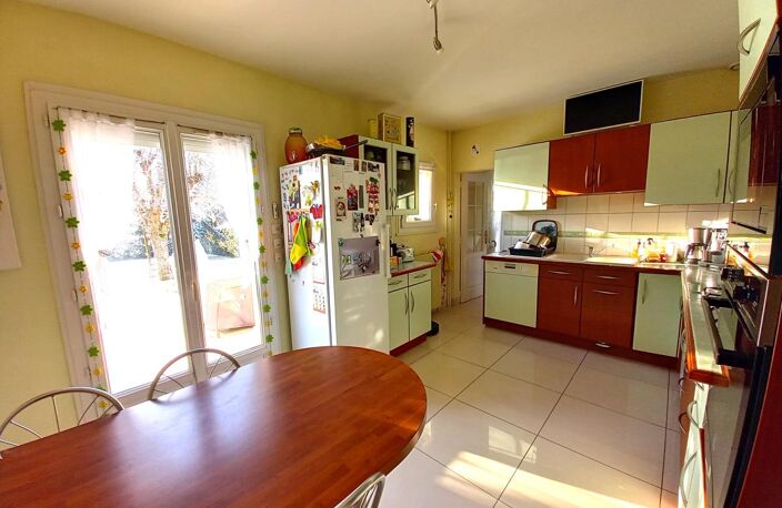 Fondettes - Maison familiale avec piscine sur jardin clos 160... — photo 5
