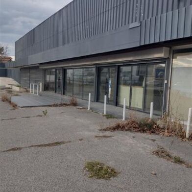 Commerce  850000 €