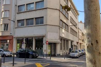 Commerce  1300000 €