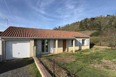 Maison 4 pièces 890 €