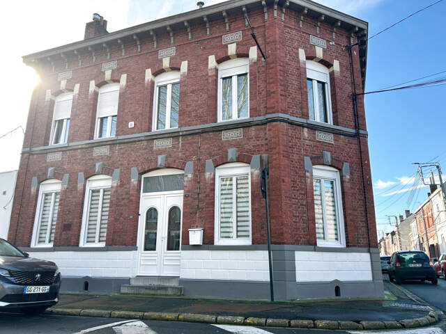 Maison Bourgeoise en semi plain- pied à HENIN BEAUMONT — photo du bien