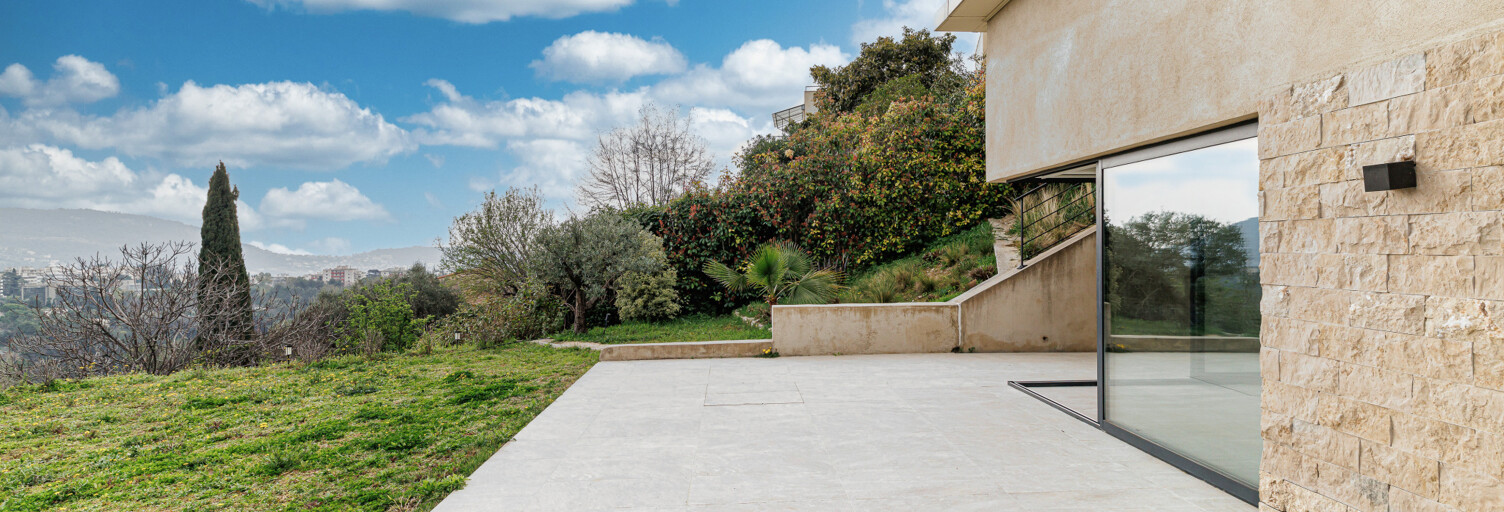 Maison 5 Pièces 173 m² à vendre à Nice (06100)