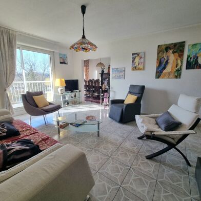 Appartement 4 pièces 265000 €