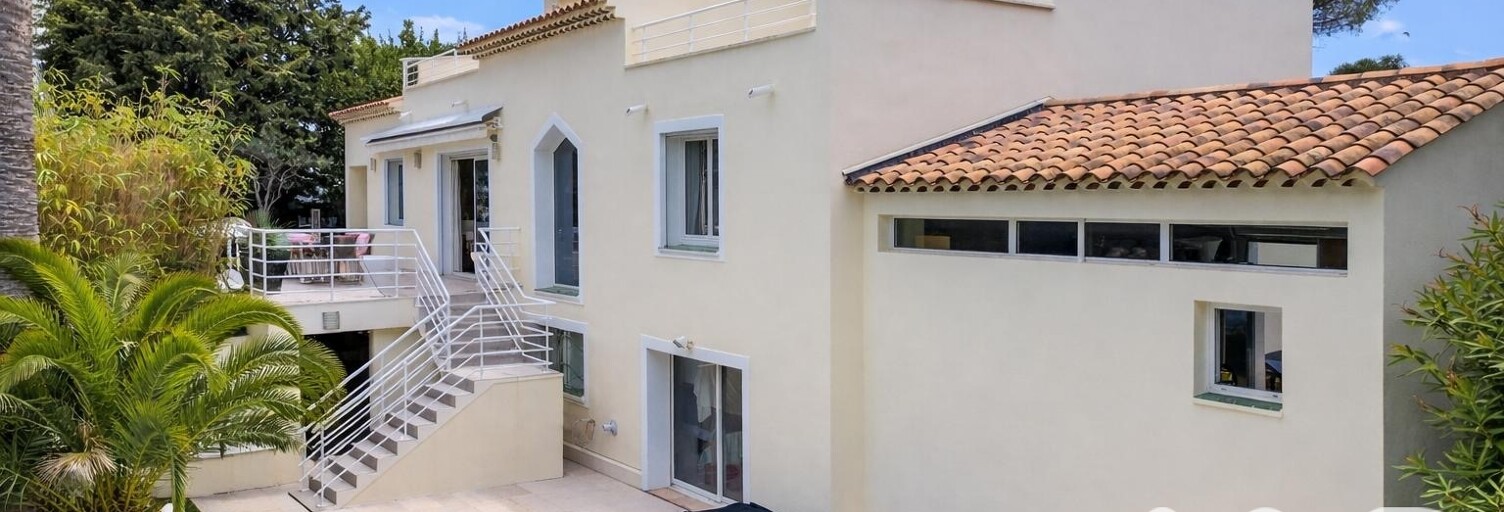 Maison 6 Pièces 235 m² à vendre à Saint-Raphaël (83700)