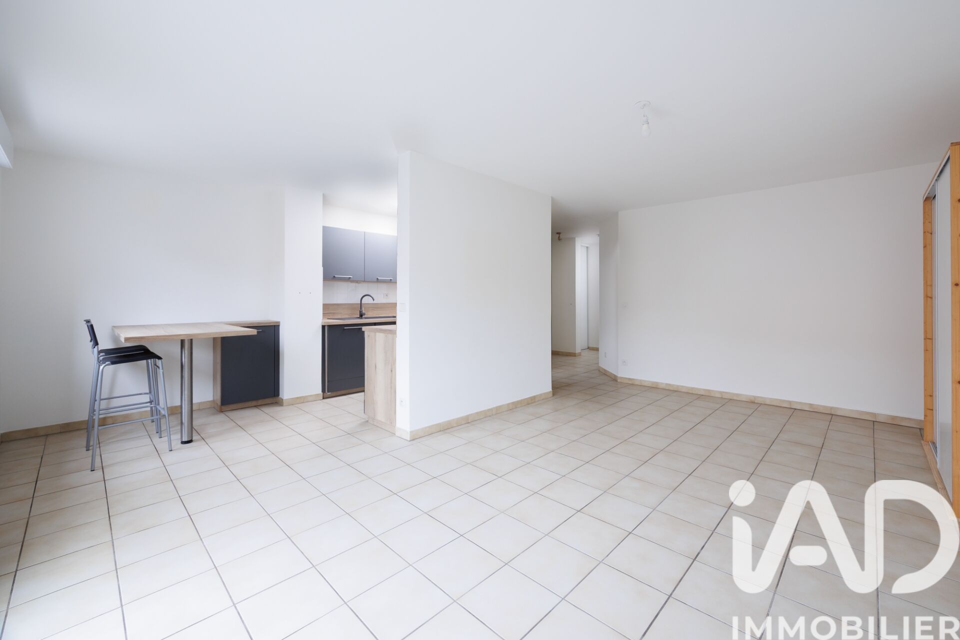 Vente Appartement 3 pièces - Photo 2
