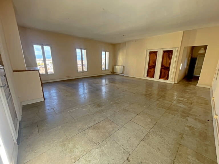 CANOURGUE - APPARTEMENT T4 A RENOVER — photo 1
