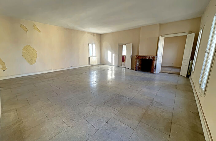 CANOURGUE - APPARTEMENT T4 A RENOVER — photo 4