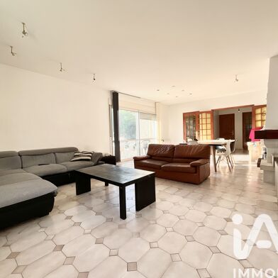 Maison 5 pièces 395000 €