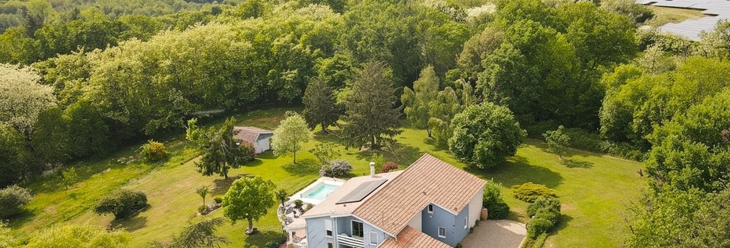 Maison 8 Pièces 250 m² à vendre à Cherves-Châtelars (16310)