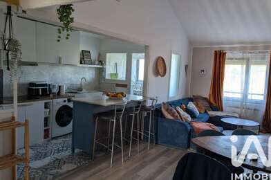 Appartement 6 pièces 242000 €