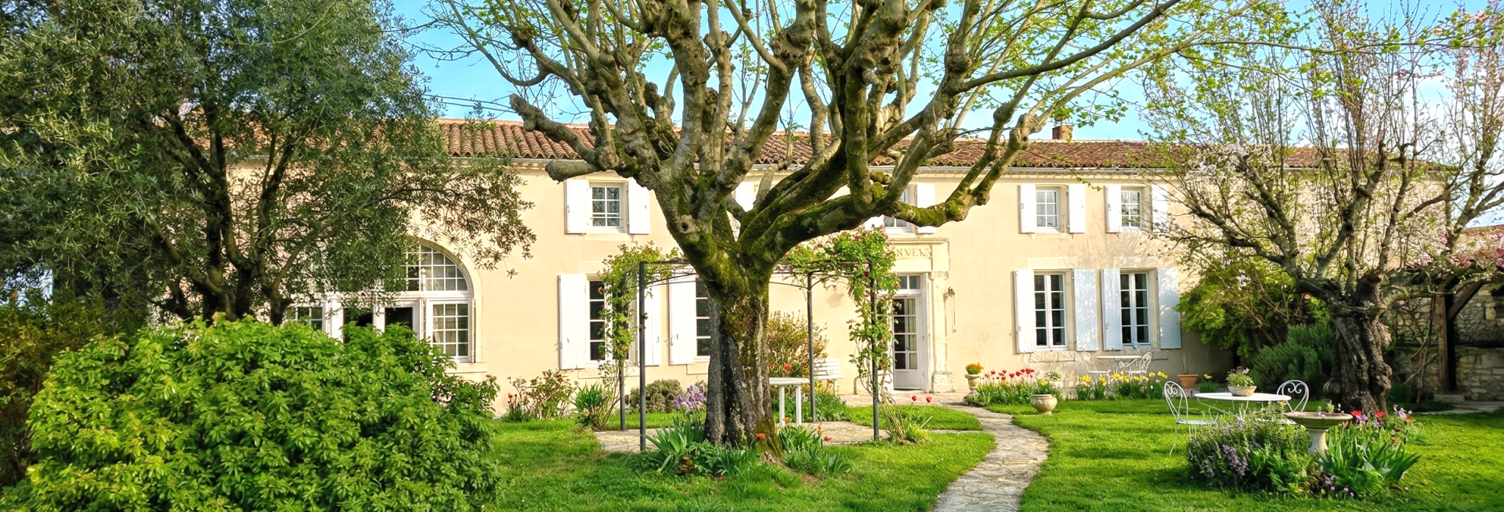 Maison 7 Pièces 200 m² à vendre à Salles-d'Angles (16130)