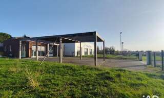 Commerce  566 m² à vendre à Lugon-et-l'Île-du-Carnay (33240)