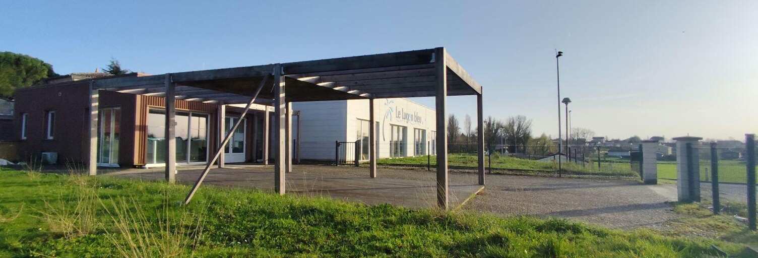 Commerce  566 m² à vendre à Lugon-et-l'Île-du-Carnay (33240)