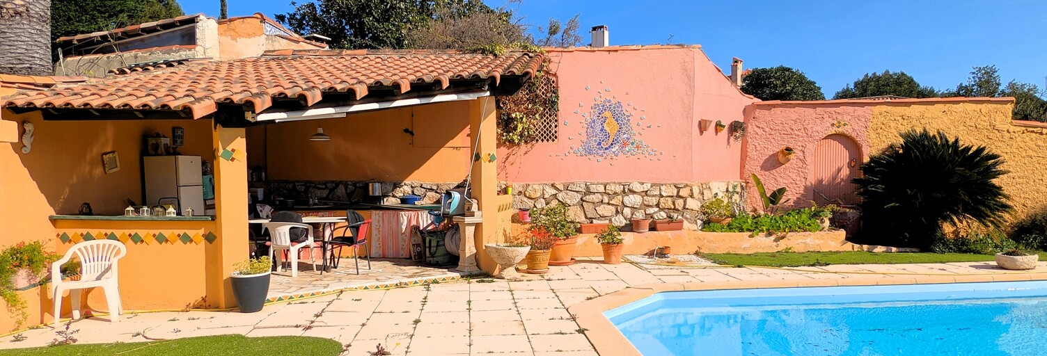 Maison 8 Pièces 222 m² à vendre à Bandol (83150)