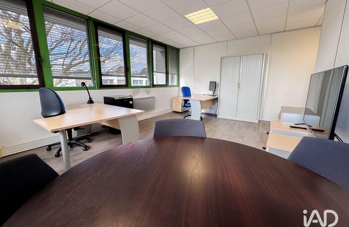 Vente Bureaux 330 m&sup2; — photo 3
