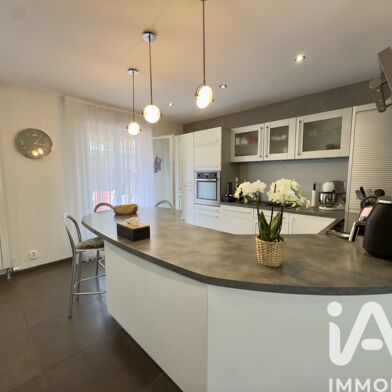 Maison 5 pièces 370000 €