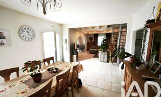 Maison 5 Pièces 158 m² à vendre à Saint-Denis-de-Pile (33910)