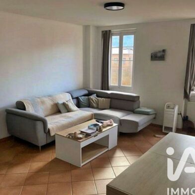 Appartement 4 pièces 243800 €