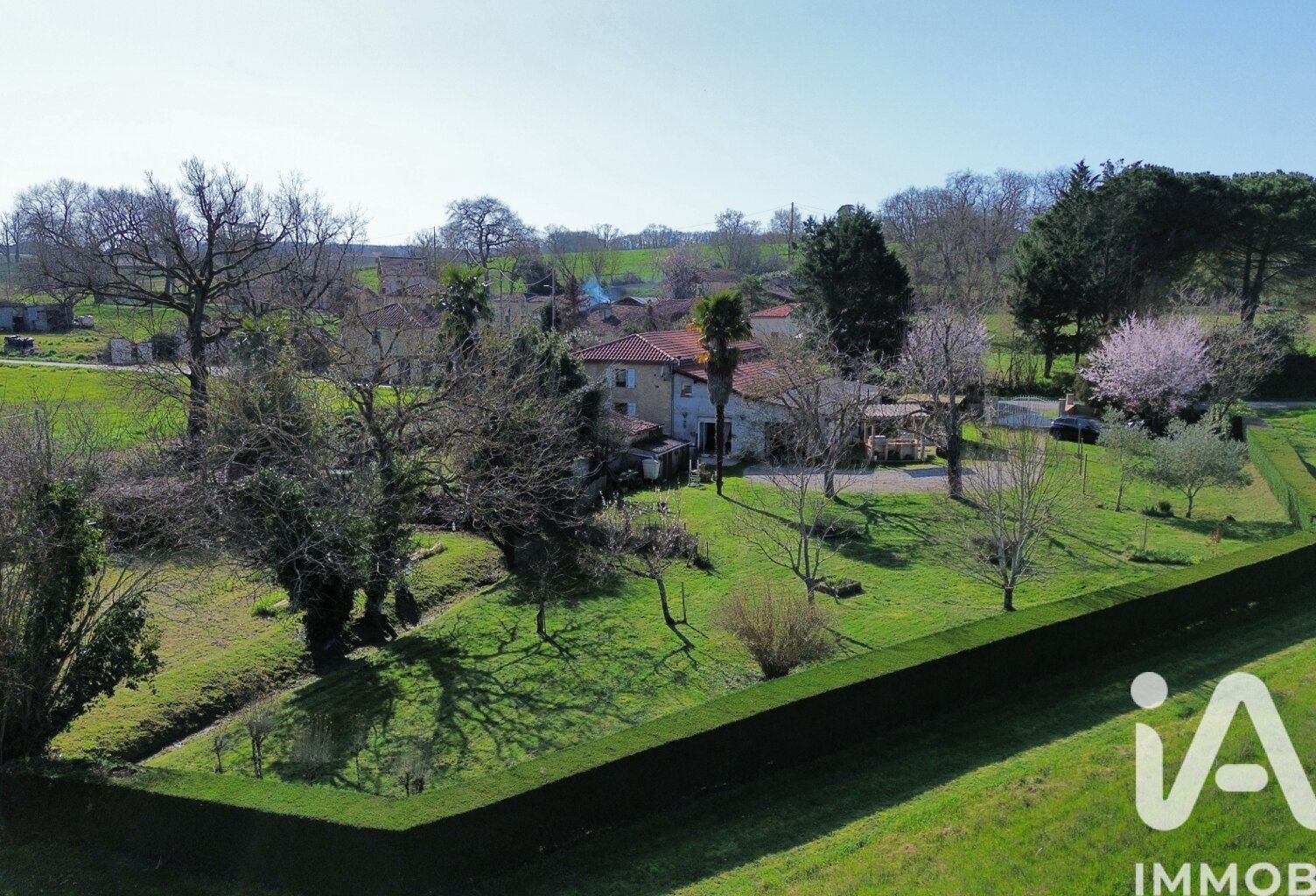 Vente Maison/villa 8 pièces — photo 1