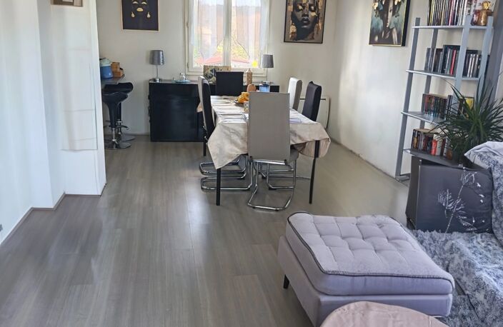 Vente Maison/villa 7 pièces — photo 2