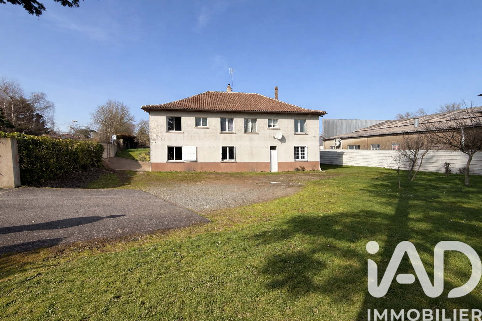 Vente Maison/villa 8 pièces - Photo 2