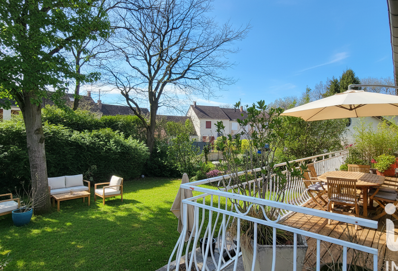 Vente Maison/villa 8 pièces — photo 1
