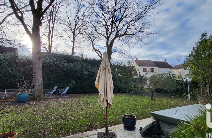 Vente Maison/villa 8 pièces — photo 2