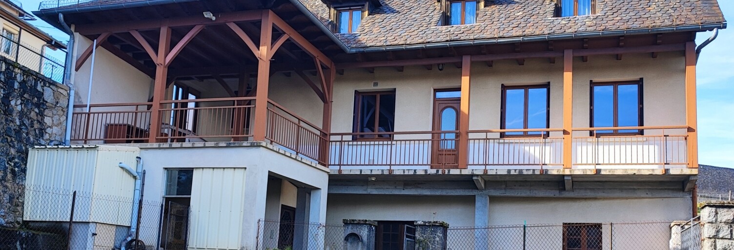 Maison 5 Pièces 155 m² à vendre à Montsalvy (15120)