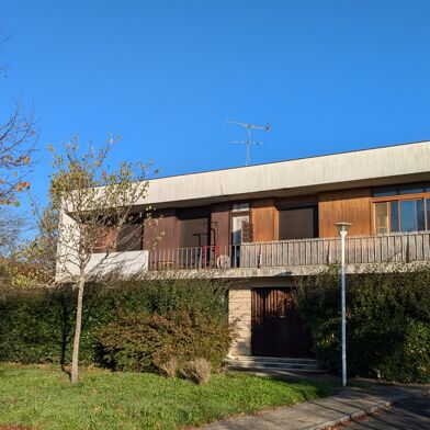 Immeuble  283000 €