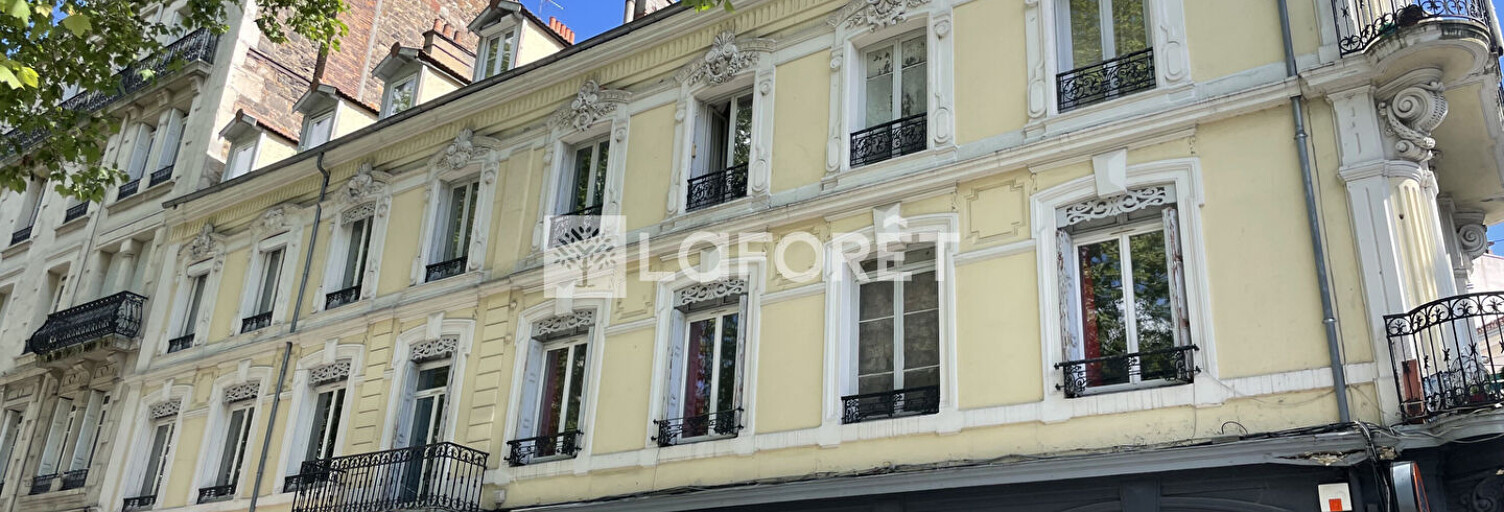 Immeuble  750 m² à vendre à Saint-Étienne (42000)