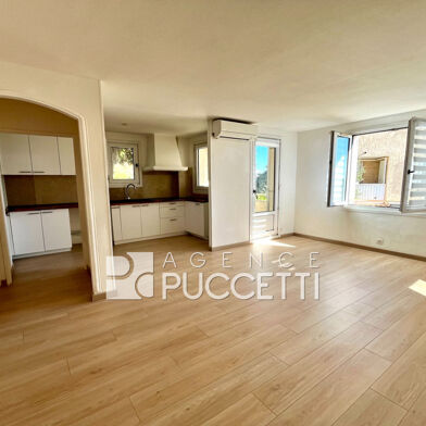 Appartement 3 pièces 255000 €