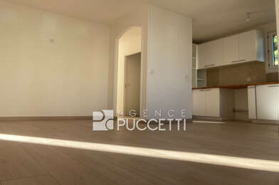 Appartement 3 pièces 242000 €