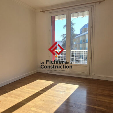 Appartement 3 pièces 580 €