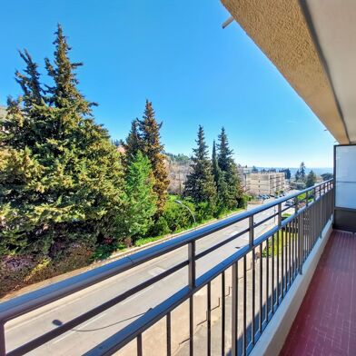 Appartement 3 pièces 108000 €