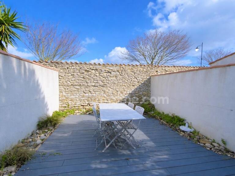 Appartement  avec extérieur clos de murs  au port de st martin de ré — photo 1
