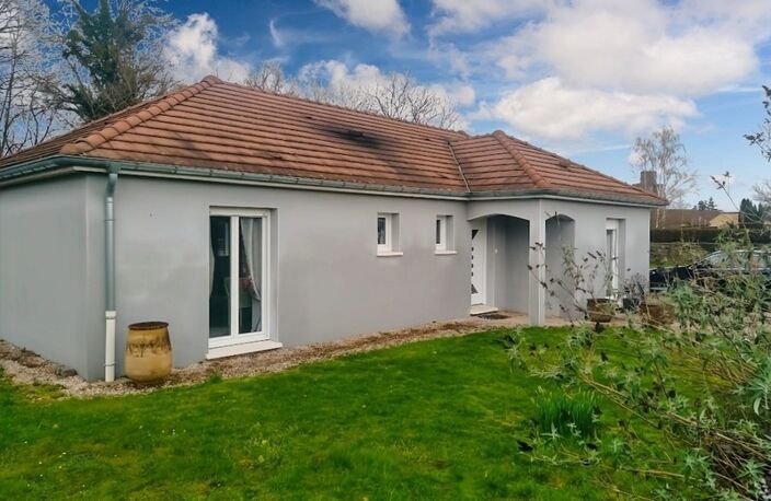 Maison de plain pied sur grand terrain — photo 3