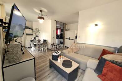 Appartement 3 pièces 122000 €