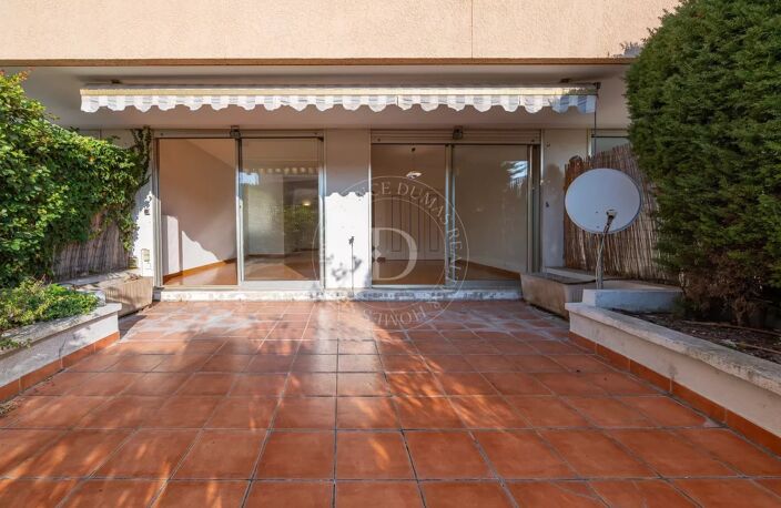 Résidence de standing – Grand rez-de-jardin au calme avec terras — photo 3