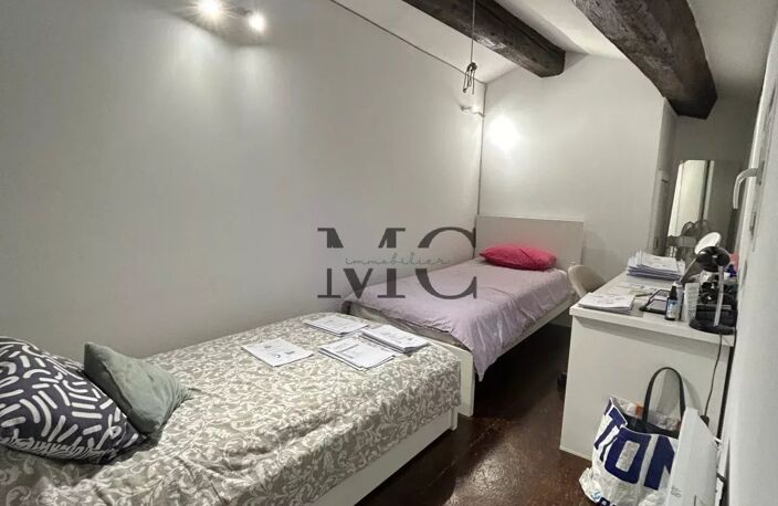 IMMEUBLE EN COPROPRIETE - 4 APPARTEMENTS -  TRES BON RAPPORT - B — photo 3