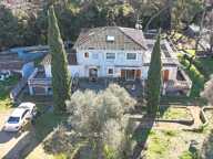 Mougins – Villa de caractère sur 3 370 m² avec terrasses et dépendance — photo 4
