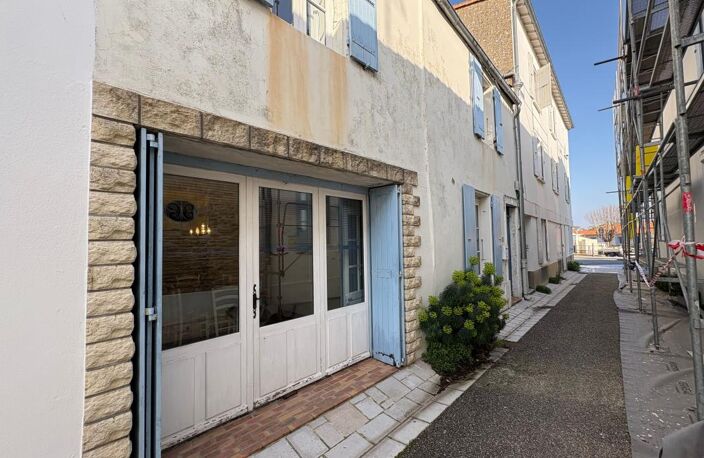 Maison à vendre - INTRA MUROS du CHATEAU D'OLERON — photo 3