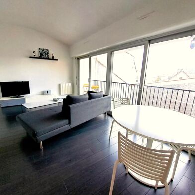 Appartement 2 pièces 296800 €