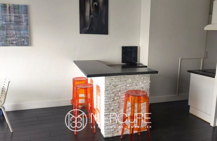 APPARTEMENT T2 CENTRE VILLE DERNIER ETAGE — photo 2