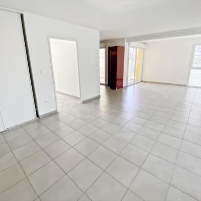 Appartement 4 pièces 255000 €