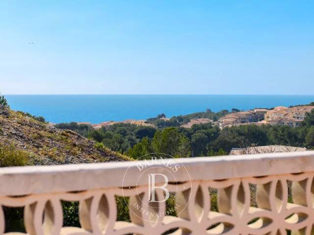 Villa traditionnelle, piscine vue mer, 3 chambres et T2 indépend — photo du bien