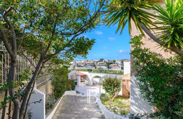 Villa traditionnelle, piscine vue mer, 3 chambres et T2 indépend — photo 5