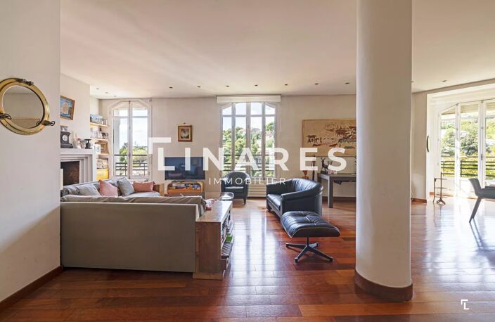 BELLE EPOQUE - Maison T5 de 180m2 - 13007 ROUCAS BLANC — photo 4