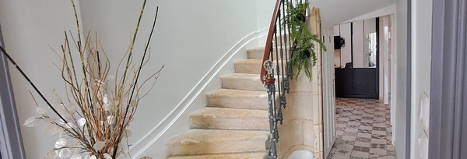 Maison 9 Pièces 240 m² à vendre à Villenave-d'Ornon (33140)