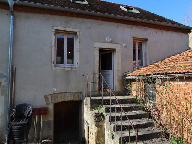 Dpt Côte d'Or (21), à vendre VENAREY LES LAUMES maison P 4 de 82 m² — photo du bien